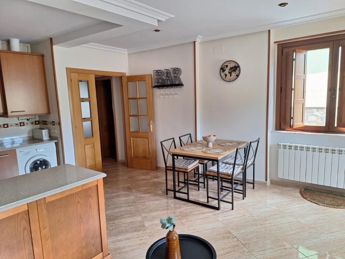 La Santina Y Su Jardin Lägenhet Avilés Exteriör bild